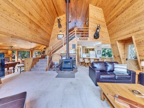 Smart TV, fireplace, ping pong