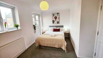 2 habitaciones, tabla de planchar con plancha y wifi gratis