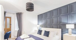 2 habitaciones, tabla de planchar con plancha, wifi y ropa de cama 