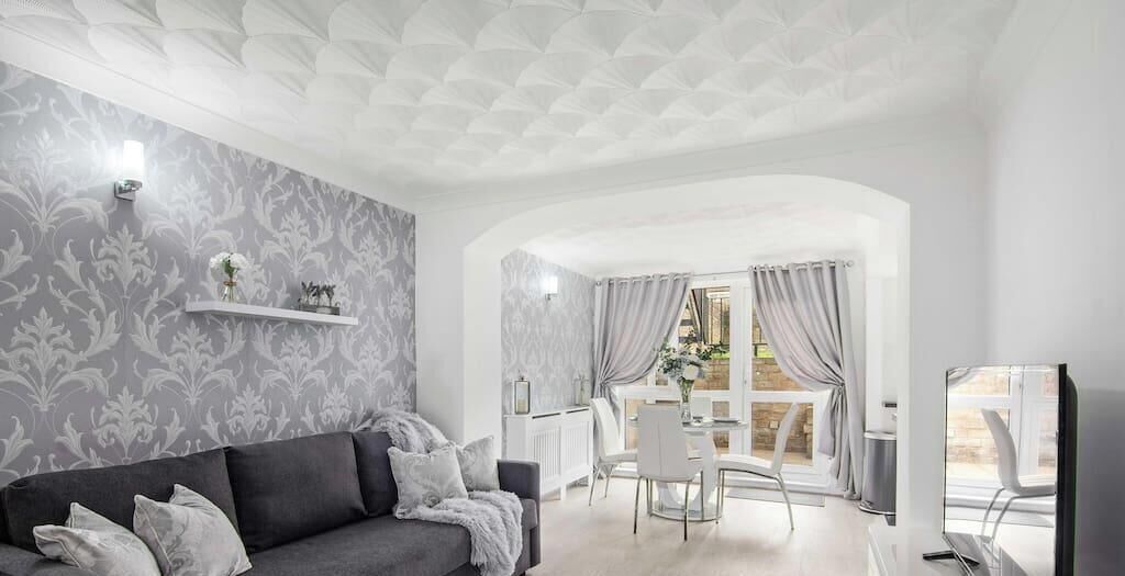 TV, Netflix, streaming services, offices