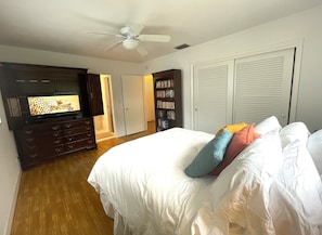 2 bedrooms, iron/ironing board, free WiFi, bed sheets