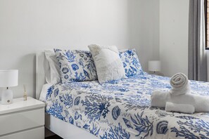2 bedrooms, iron/ironing board, bed sheets - Breakers 6 - Ocean Views at The Breakers (Forster)