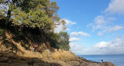 T2 (2-4 pers.) by the sea, ideal location