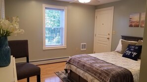 1 habitación, escritorio, tabla de planchar con plancha y wifi gratis 