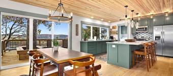 Eagles View - Panoramic Views of Beaver Lake