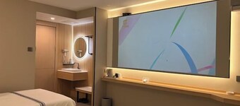 Yunji Hotel