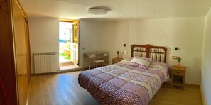 3 Schlafzimmer, Bügeleisen/Bügelbrett, kostenloses WLAN, Bettwäsche