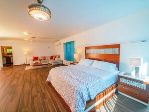 11 Schlafzimmer, WLAN, Bettwäsche, Rollstuhlgeeignet