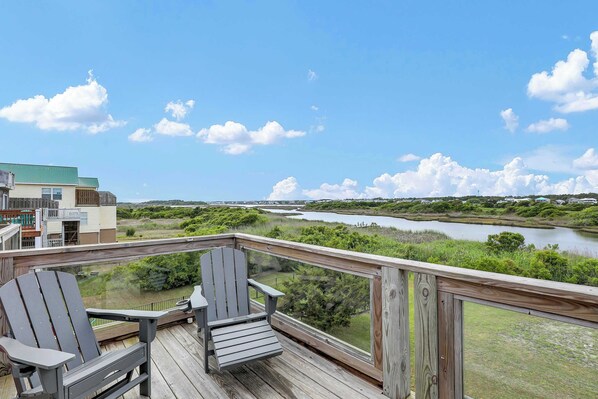 Property grounds - Pelican Bay on North Topsail Beach (North Topsail Beach)