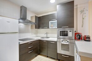 Fridge, microwave, stovetop, coffee/tea maker - Vacation Home "Apartment El Mocan - Palm Mar" with Shared Pool & Wi-Fi (palm mar)