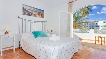 3 habitaciones, tabla de planchar con plancha y wifi gratis