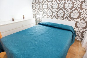 3 habitaciones, tabla de planchar con plancha y wifi gratis 