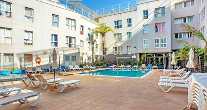 Ferienhaus "Playa Sardina" in der Nähe dem Strand mit Bergblick und WLAN