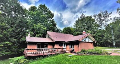 Thunderhead_Lodge_Mainhouse