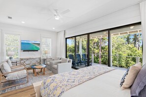5 bedrooms, desk, iron/ironing board, free WiFi - Coastal Cottage-Private Pool-Eastern Lake-Dock with Paddle Board-Beach Access (Santa Rosa Beach)