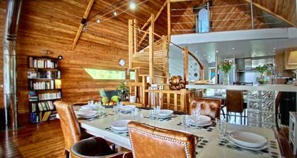 Maison en bois face à la mer - Seaside charm on the Pink Granite Coast