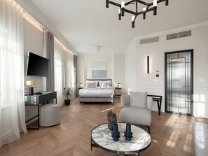 Phòng Suite Deluxe, quang cảnh biển | 1 phòng ngủ, bộ đồ giường kháng dị ứng, két bảo mật tại phòng 
