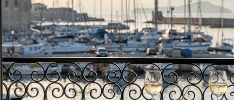 高级套房, 海景 | 阳台景观