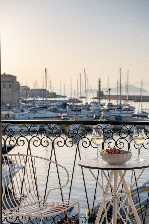 Suite – superior, sjøutsikt | Utsikt fra balkong