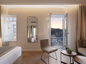 Suite – executive, sjøutsikt | 1 soverom, allergitestet sengetøy og safe på rommet