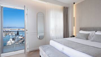 Superior Suite, Sea Front | 1 bedroom, hypo-allergenic bedding, minibar, in-room safe