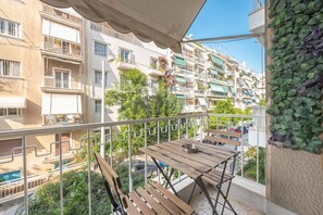 City view - City Nest Apartment by Cloudkeys (Athens)