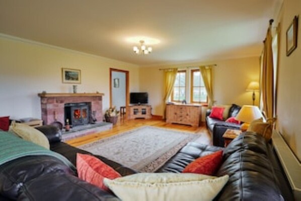 TV, fireplace, DVD player, table football