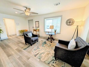 Unclassified image, 3 of 31, button