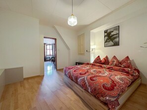 Iron/ironing board, free WiFi, bed sheets - The One and Only in Sion (Sion)