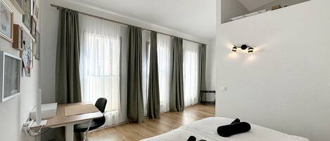 مكواة/لوح كي وواي فاي مجانًا وملاءات أسرّة