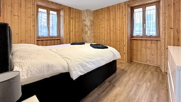 2 Schlafzimmer, Bügeleisen/Bügelbrett, kostenloses WLAN, Bettwäsche