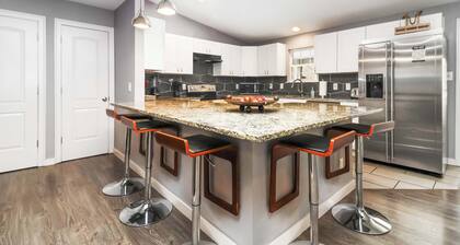 Renovated Home Sunroom, Porch Golf & Trails Nearby