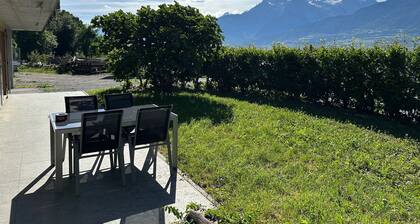 Why not Ă 5 mns de Sion