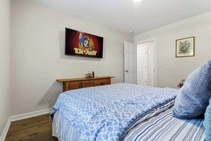 3 Schlafzimmer, Schreibtisch, Bügeleisen/Bügelbrett, WLAN