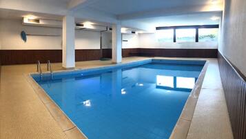 Innenpool, beheizter Pool