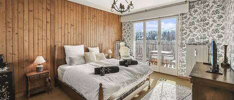 1 bedroom, free WiFi, bed sheets