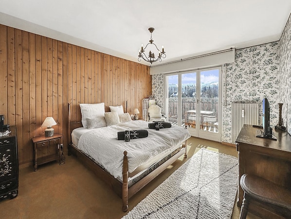 1 bedroom, free WiFi, bed sheets