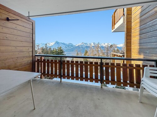 Lift Bear Lodge -4 Valleys- Swiss Alps