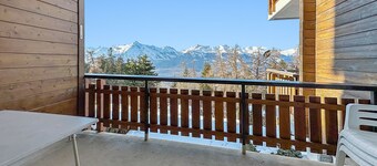 Lift Bear Lodge -4 Valleys- Swiss Alps