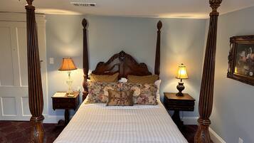 Clara Klein Birchett Room 10 | 1 bedroom, individually decorated, individually furnished