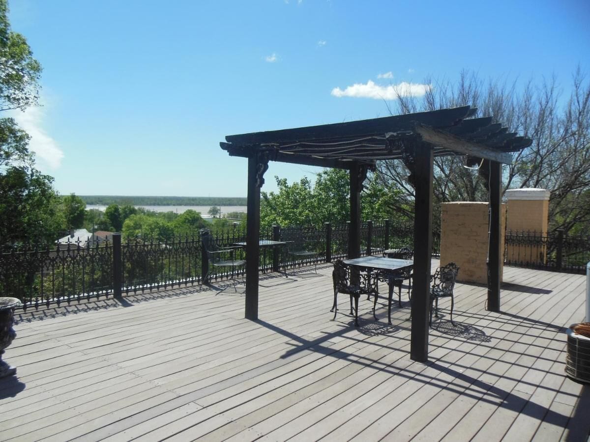 إطلالة على المياه