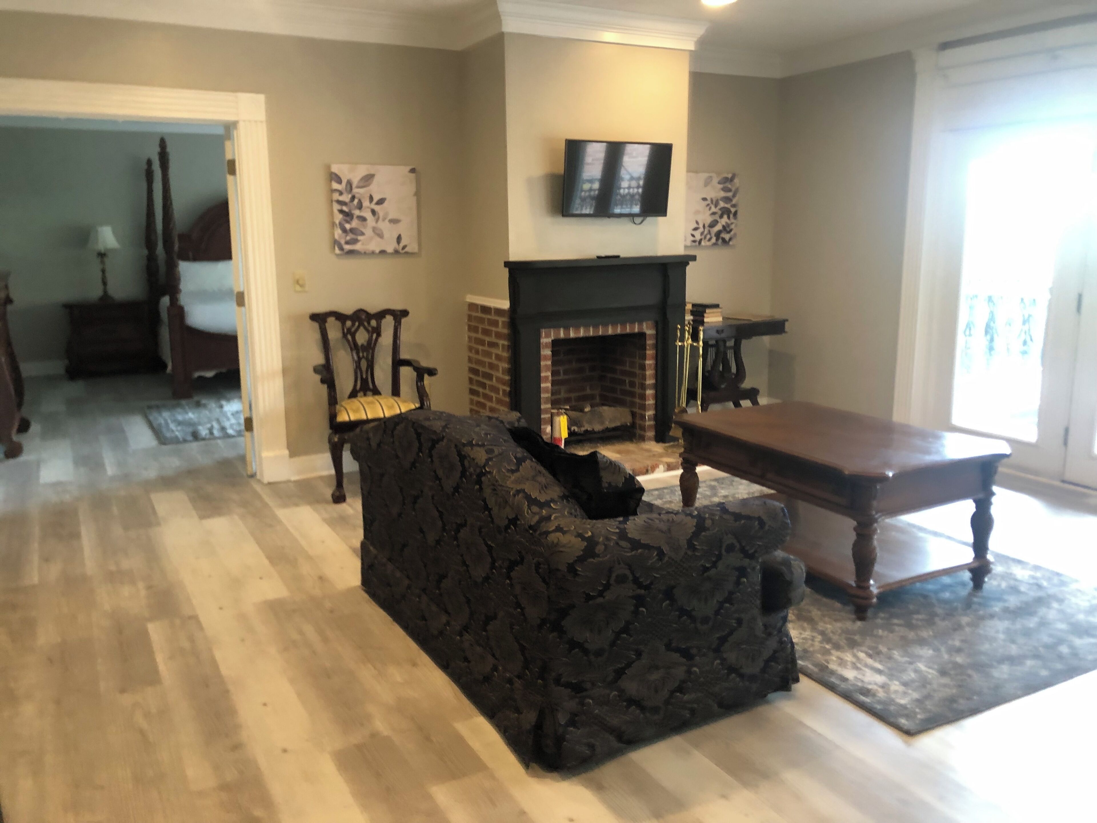 Riverview Grande Suite #33 | Living area | 42-inch Smart TV with digital channels, TV, streaming services