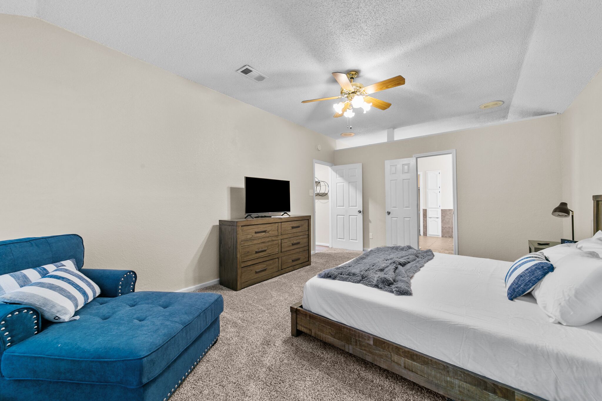 The Bluebonnet Suite features a king bed and attached bath.  Enjoy a quiet moment before you start your day.