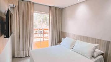 Traditional Double Room | Free WiFi, bed sheets