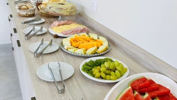 Free daily self-serve breakfast