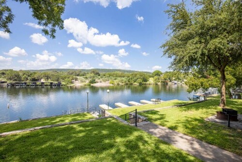 Condo 12, Lakefront with a Beautiful View