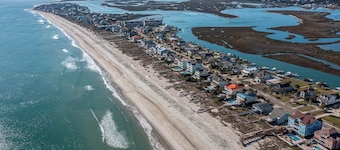 Palmettos & Sunshine: Oceanfront Luxury w/ Pool, Hot Tub, & Stunning Views