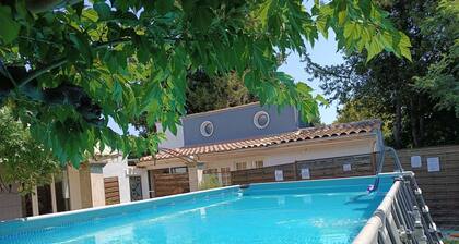 La maison autour du figuier