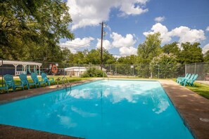 Pool - RV Site - Pull Through 36 (Burnet)