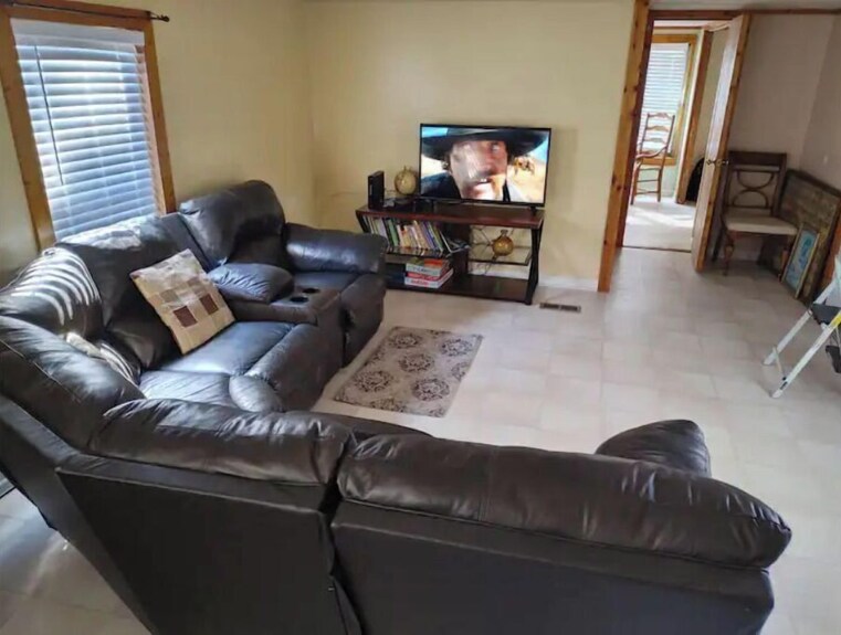 Bloomingdale Country Cottage 2bed 2bath - Pooler, GA